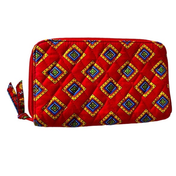 Vera Bradley Handbags - VERA BRADLEY retired Villa red zip quilted wallet ID holder zip back side NWOT